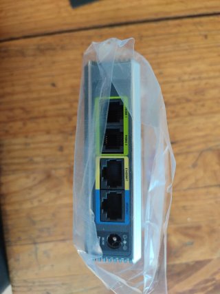 Adaptador Teléfono Internet Linksys PAP2T Caja Com