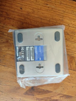 Adaptador Teléfono Internet Linksys PAP2T Caja Com