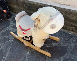 Cavallino a dondolo morbido