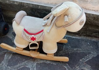 Cavallino a dondolo morbido