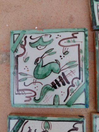 Azulejos tradicionales liebres y conejos
