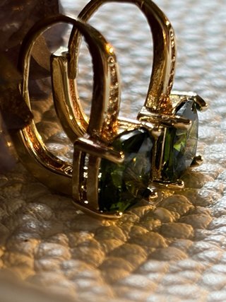 Pendientes bañado en Oro 14k con Cristal Austriaco