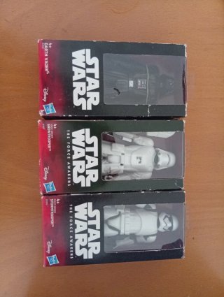 Figuras Star Wars: Darth Vader y snow/stormtropper