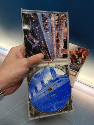 Pacchetto collezione TITANIC, VHS + DVD + CD colonna sonora