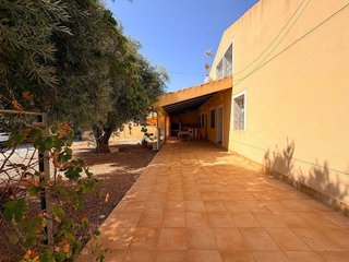 Chalet en alquiler en La Algoda - Matola - El Pla en Elche