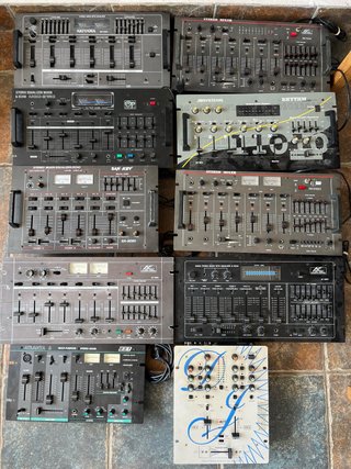 Lote 10 Mesas de Mezclas Analógicas Vintage