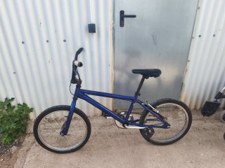 Bicicleta BMX Azul