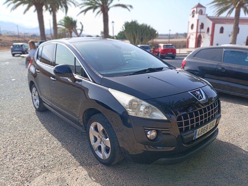 Peugeot 3008 PREMIUM 1.6HDI - foto 1