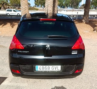 Peugeot 3008 PREMIUM 1.6HDI
