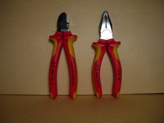 PAREJA ALICATES VDE KNIPEX PROTECCIÓN HASTA 1000 V