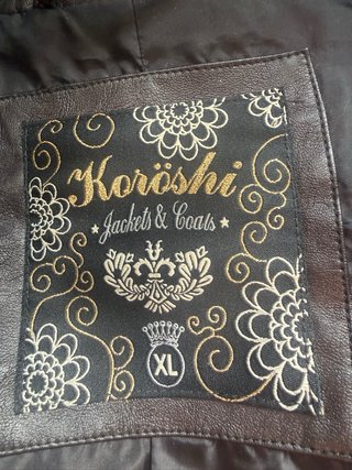 Cazadora efecto piel KORÖSHI negra Talla XL