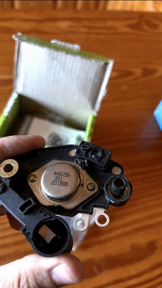 Regulador alternador Valeo 593666