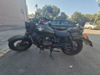 UM Renegade Comando 125 Moto