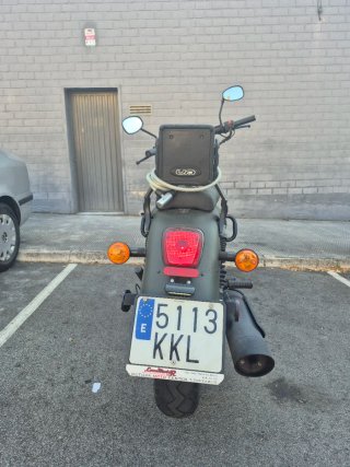 UM Renegade Comando 125 Moto