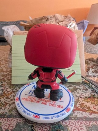 Funko Pop Daredevil 214 Out of box
