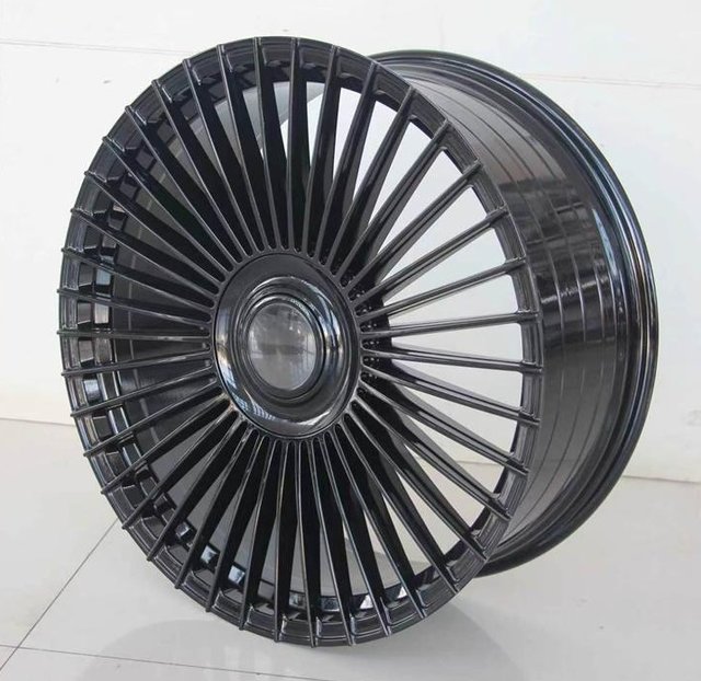 LLANTAS EN 22" PARA MERCEDES