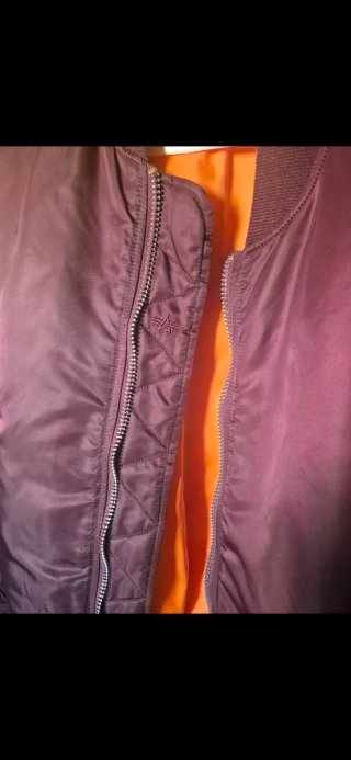 Chaqueta Alpha Industries reversible Granate