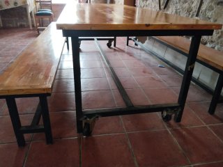 Mesa merendero madera y metal