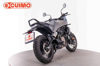 HUSQVARNA SVARTPILEN 125