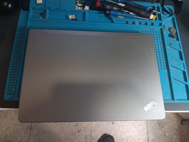 Portátil Lenovo ThinkPad FM13