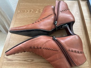 Botines marrones mujer