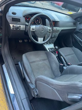 Opel Astra gtc 2007