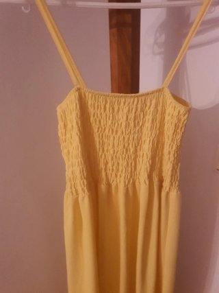 Vestido midi amarillo