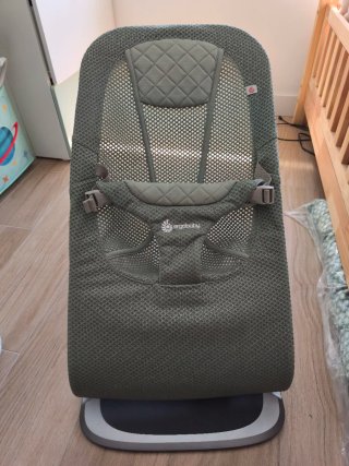 Hamaca Ergobaby Evolve 3 en 1. Nueva