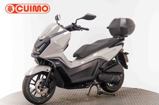 KYMCO SKYTOWN 125