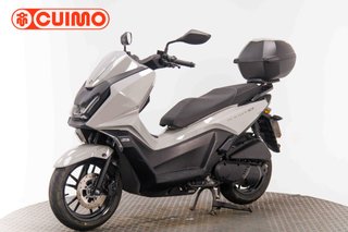 KYMCO SKYTOWN 125