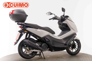 KYMCO SKYTOWN 125
