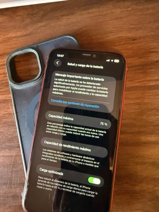 iPhone 11 Rojo