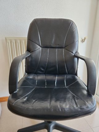 Silla de escritorio negra