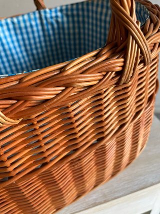 Cesta de mimbre
