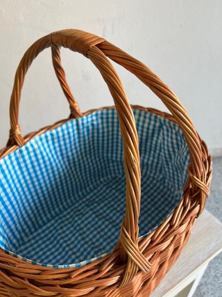 Cesta de mimbre