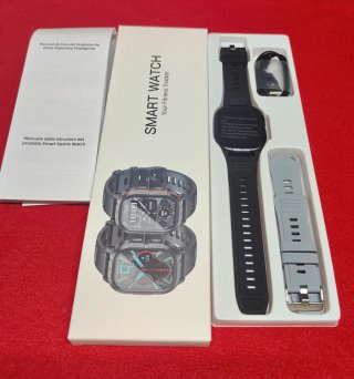 Smartwatch Nero e Grigio con Manuale