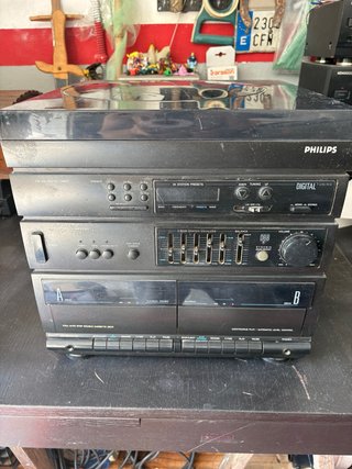 Cadena musical Philips con tocadiscos