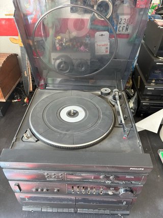 Cadena musical Philips con tocadiscos
