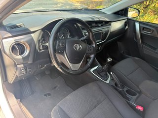 Toyota Auris 2.0 D-4D 120CV Active pack confort