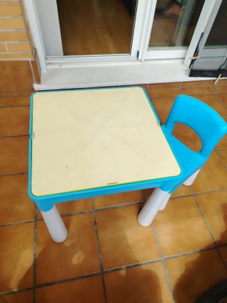 Mesa de construcción para niños