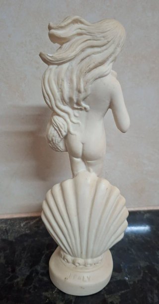 Estatua Nacimiento de Venus