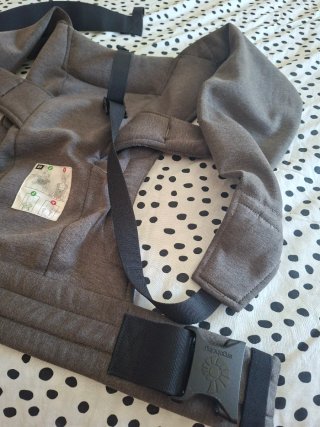 Mochila Ergobaby Embrace Recién Nacido