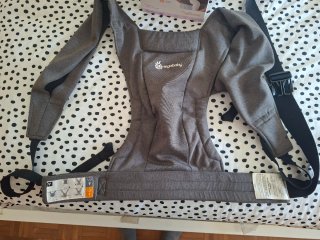 Mochila Ergobaby Embrace Recién Nacido