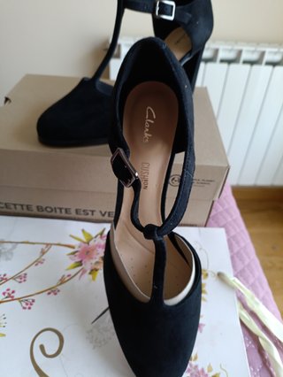 Salomé Tacón Piel Clarks Negro Talla 41 de 100€