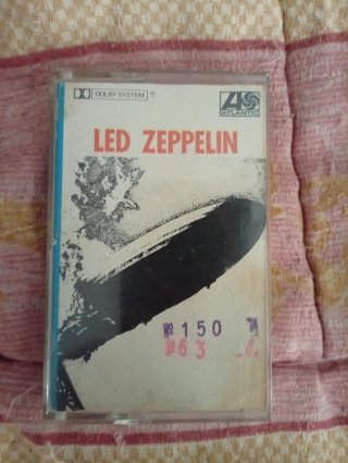 Led Zeppelin Cassette Tape el primer disco