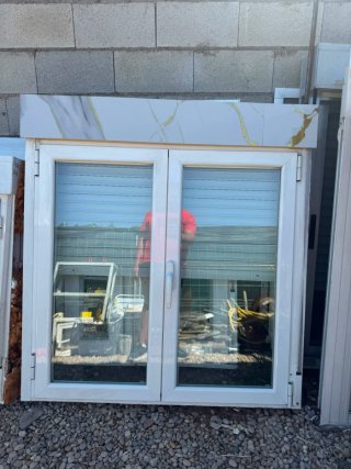 1 VENTANA CLIMALIT OSCILOBATIENTE DE ALUMINIO