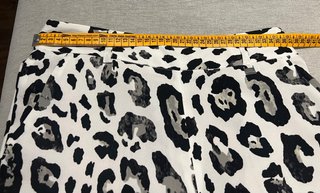 Pantalones Adolfo Dominguez Estampado Animal