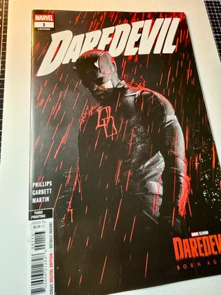 Lote 4 Comics USA Marvel TV Daredevil Born Again