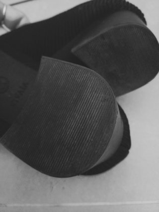 Zapatos de tacón grueso con punta cuadrada Vivaia