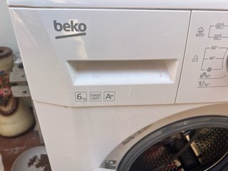 Lavadora blanca beko